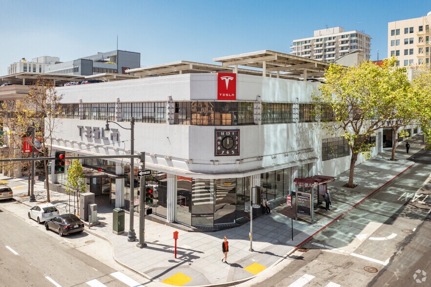 Primary Photo Of 999 Van Ness Ave, San Francisco Parking Garage For Lease