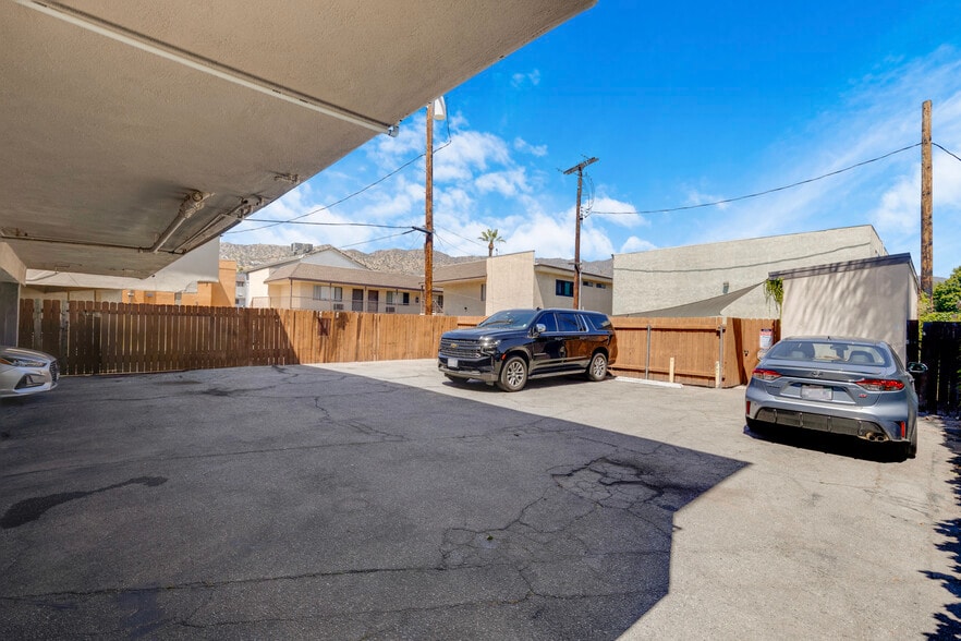 More Photos Of 1814 Grismer Ave, Burbank Apartments For Sale