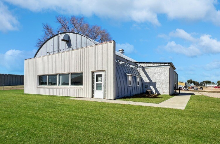 More Photos Of 805 E 10th St, Fairmont Warehouse For Sale