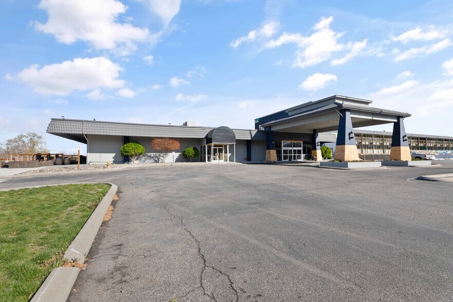 Primary Photo Of 50 Comstock St, Richland Hotel For Lease