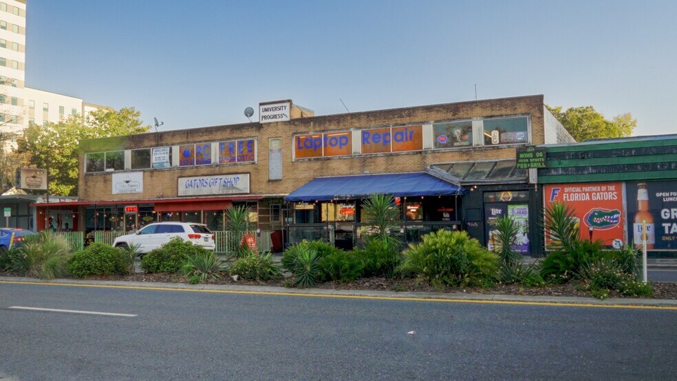 More Photos Of 1017 W University Ave, Gainesville Storefront Retail Office For Sale