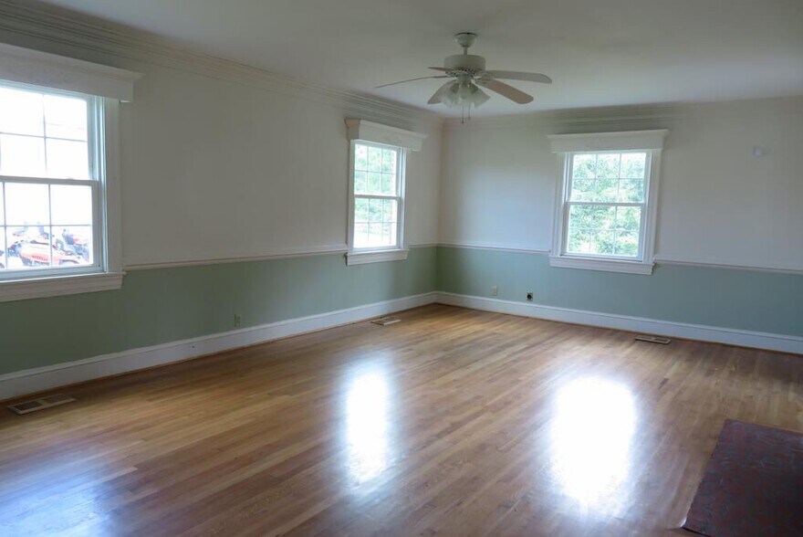 More Photos Of 110 Office Park Dr, Roanoke Rapids Medical For Sale