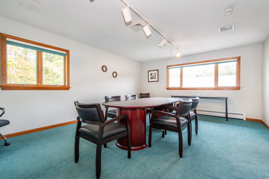 More Photos Of 13 Stillwater Rd, Blairstown Office For Lease