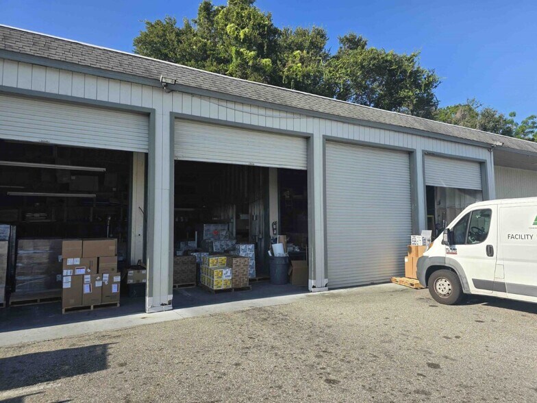 More Photos Of 801 Marshall Farms Rd, Ocoee Medical For Sale