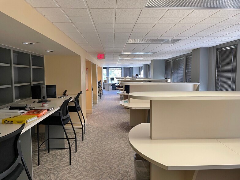 More Photos Of 105 N Hudson Ave, Oklahoma City Office For Lease