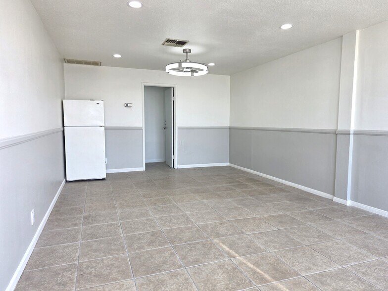More Photos Of 4010-4018 W Commonwealth Ave, Fullerton Storefront Retail Residential For Lease