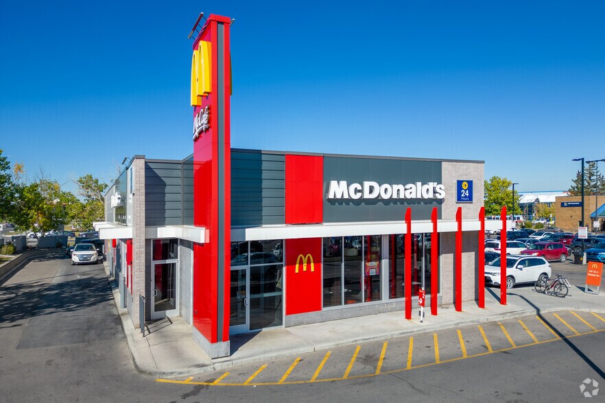 More Photos Of 2640 52nd St NE, Calgary Unknown For Lease