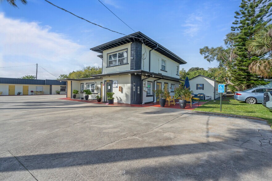 More Photos Of 5690 S Us Highway 1, Grant Hotel For Sale