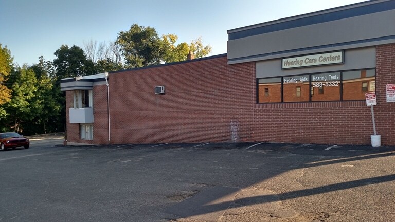 More Photos Of 1019 Farmington Ave, Bristol Office For Lease