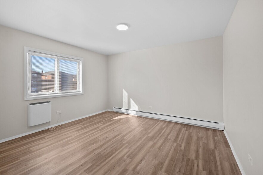 More Photos Of 3045 Bernice Rd, Lansing Apartments For Sale