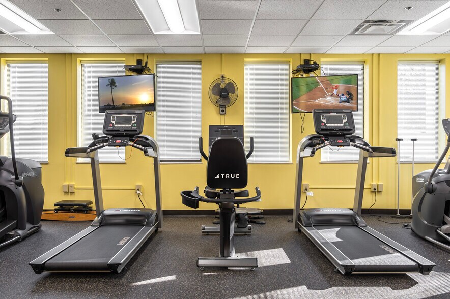 More Photos Of 4000 Executive Park Dr, Cincinnati Unknown For Lease