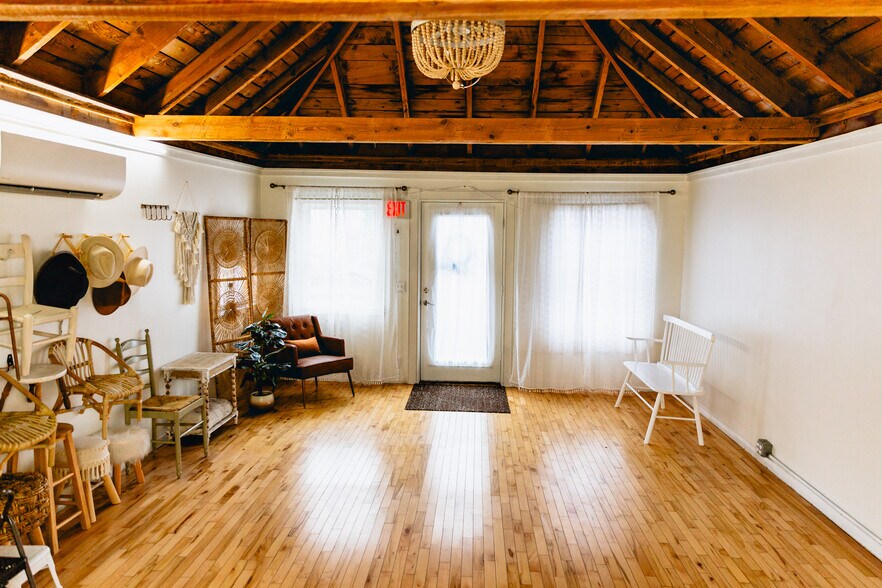 More Photos Of 111 Main St, Winterport General Retail For Sale