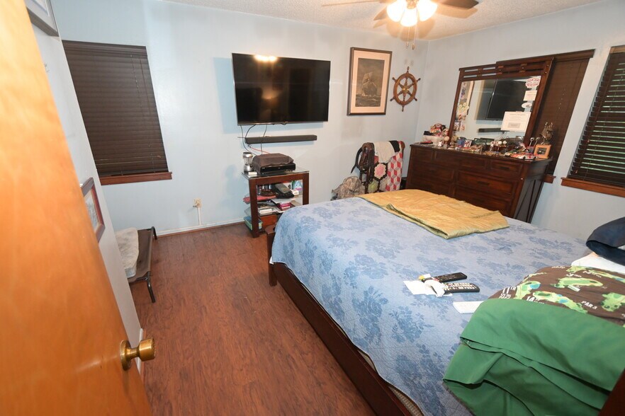 More Photos Of 2101 S Goldenrod Rd, Orlando Storefront For Sale