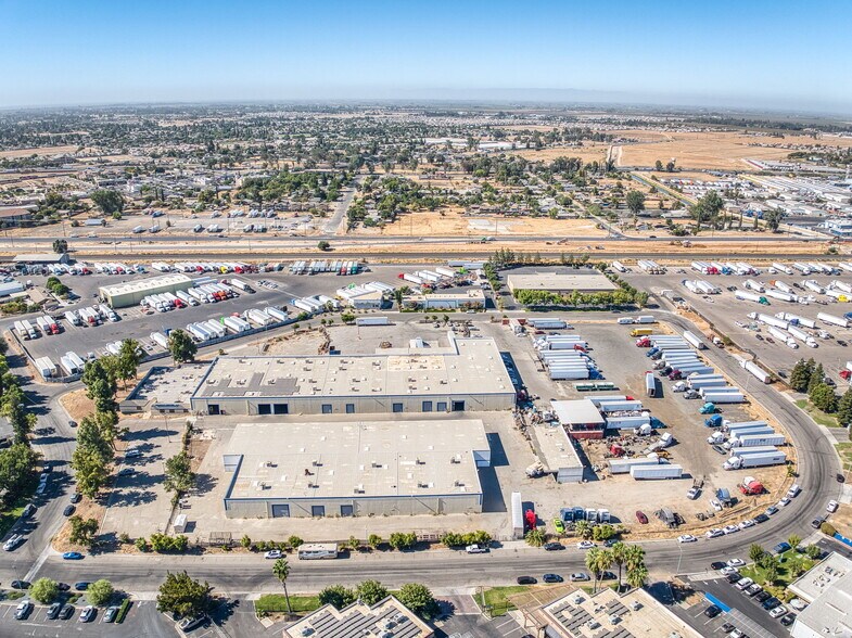 More Photos Of 5333 N Cornelia Ave, Fresno Warehouse For Sale