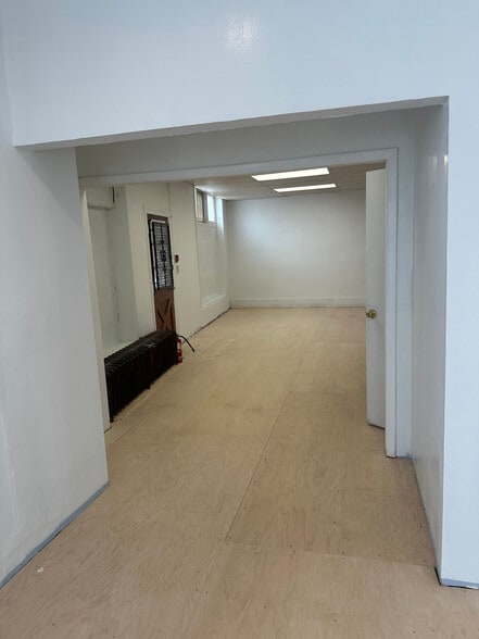 More Photos Of 399 Leverington Ave, Philadelphia Storefront Retail Residential For Lease