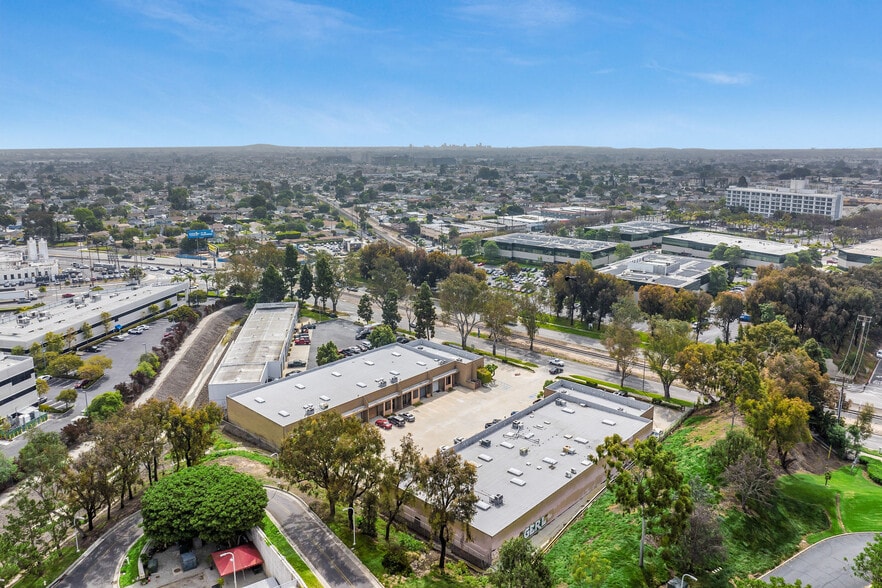 More Photos Of 1741 Torrance Blvd, Torrance Flex For Lease
