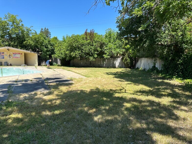 More Photos Of 834 Cathedral ct, Sacramento Land For Sale