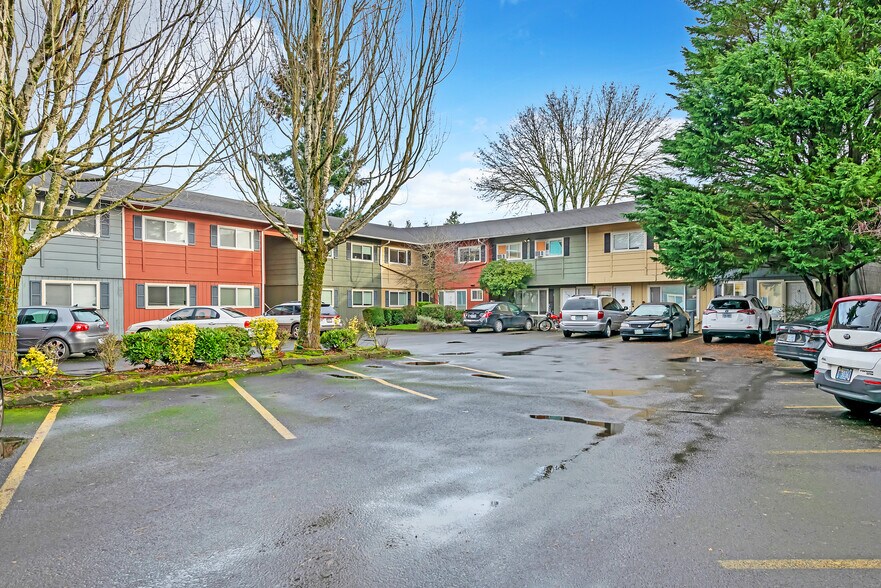 More Photos Of 2925 SE 50th Ave, Portland Apartments For Sale