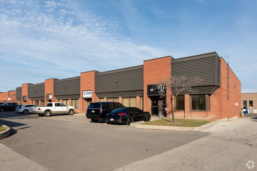 Primary Photo Of 6810 Kitimat Rd, Mississauga Showroom For Lease