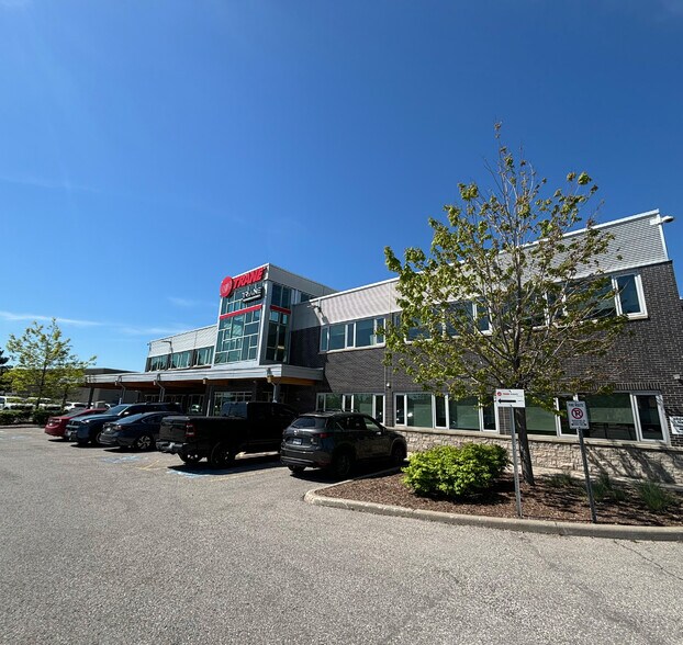 More Photos Of 525 Cochrane Dr, Markham Research And Development For Lease
