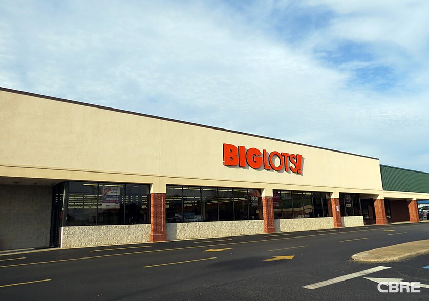 More Photos Of 6169 Saint Andrews Rd A&B, Columbia Unknown For Lease