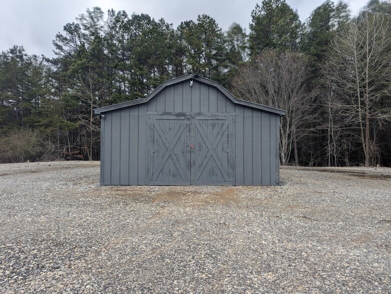 More Photos Of 323 GA-325, Blairsville Self Storage For Sale