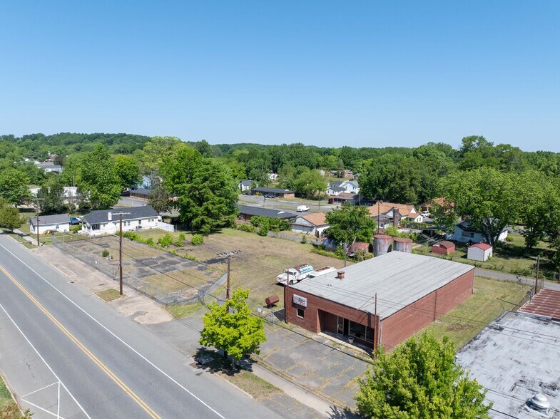More Photos Of 311 E Virginia Ave, Bessemer City Warehouse For Sale