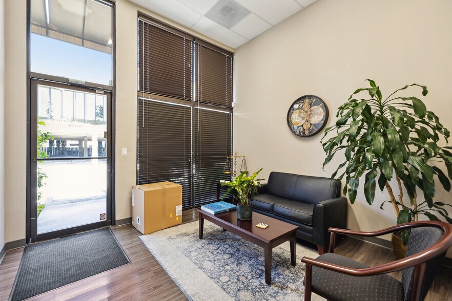 More Photos Of 550 Price Ave, Redwood City Office For Sale
