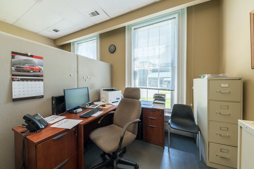More Photos Of 164 Eyster Rd, Halltown Manufacturing For Sale