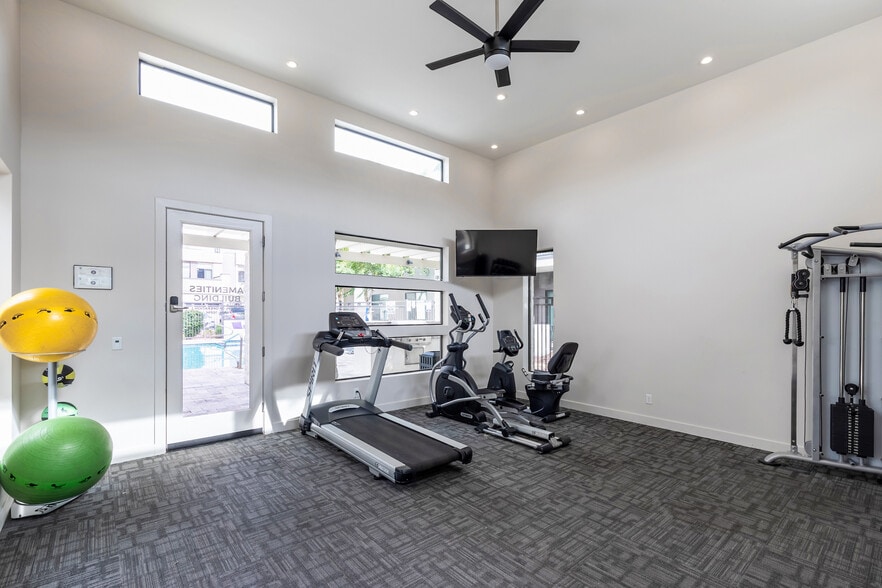 More Photos Of 2015 N 50th St, Phoenix Apartments For Sale