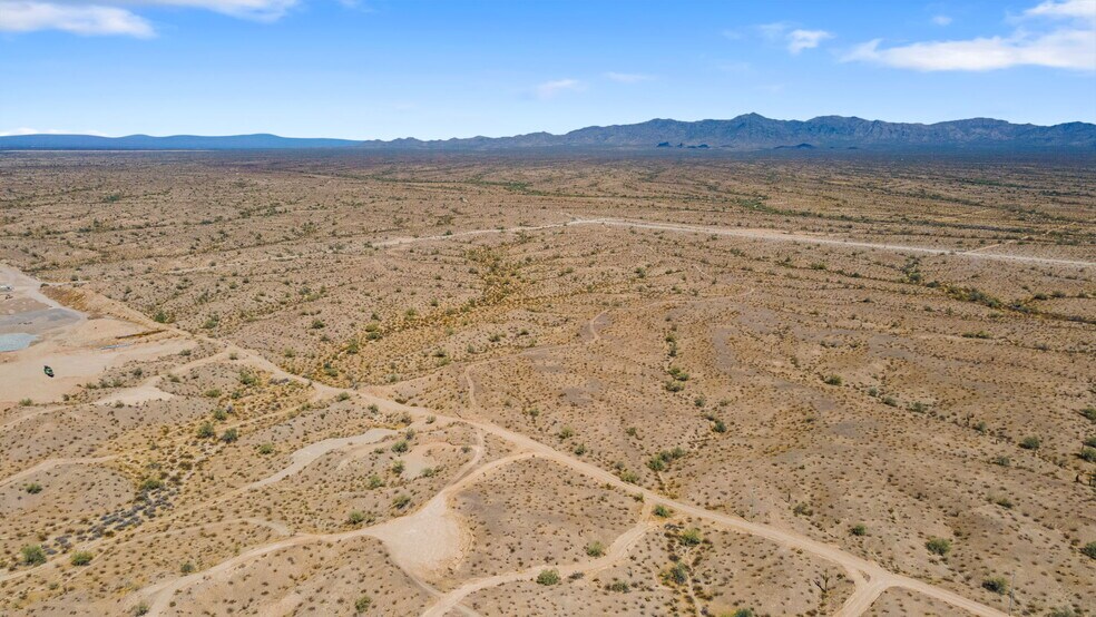 More Photos Of 31900 Camelback rd, Tonopah Land For Sale