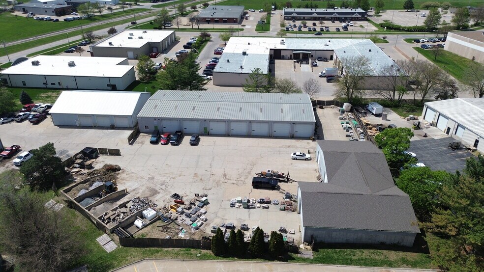 More Photos Of 9289 Swanson Blvd, Clive Warehouse For Lease