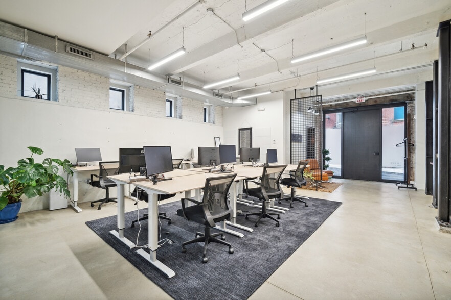 More Photos Of 1233-1235 Hamilton St, Philadelphia Loft Creative Space For Lease