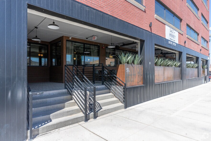 More Photos Of 1125 Texas Ave, El Paso Medical For Lease