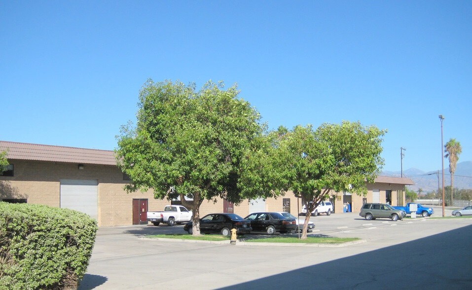 More Photos Of 346 S I St, San Bernardino Warehouse For Lease