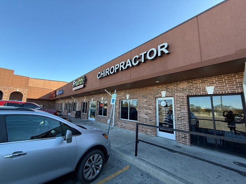 More Photos Of 1101 Bunton Creek Rd, Kyle Storefront Retail Office For Lease