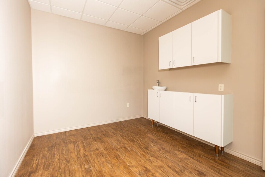 More Photos Of 8501 Wade Blvd, Frisco Unknown For Lease