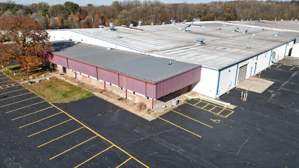 More Photos Of 13065 Anderson Rd, Granger Manufacturing For Lease