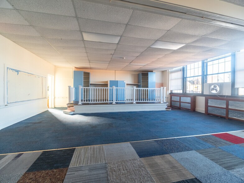 More Photos Of 18 Central Ave, Port Chester Schools For Lease