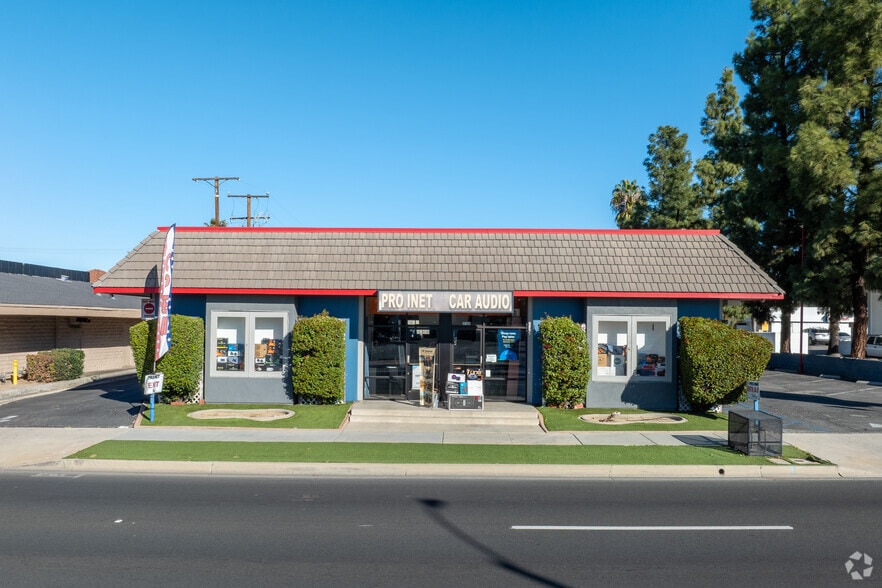 More Photos Of 1760 W Florida Ave, Hemet Freestanding For Lease