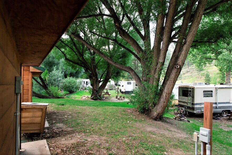 More Photos Of 1607-9 US Highway 34, Drake Trailer Camper Park For Sale