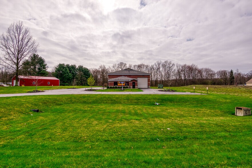 More Photos Of 5071 OH-43 Rd, Kent Auto Repair For Sale