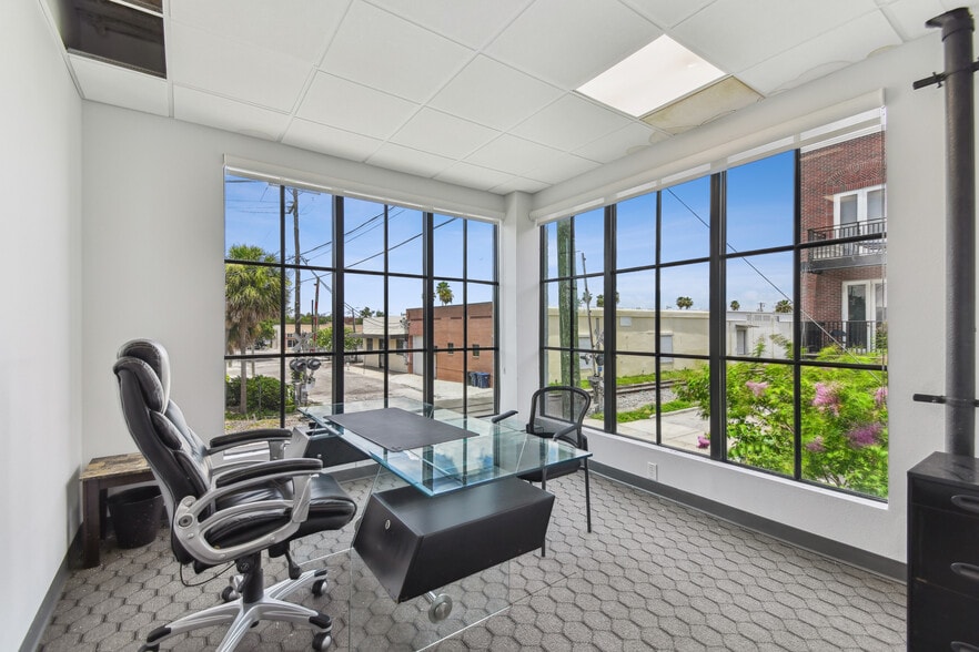 More Photos Of 1919-1925 E 6th Ave, Tampa Office For Lease