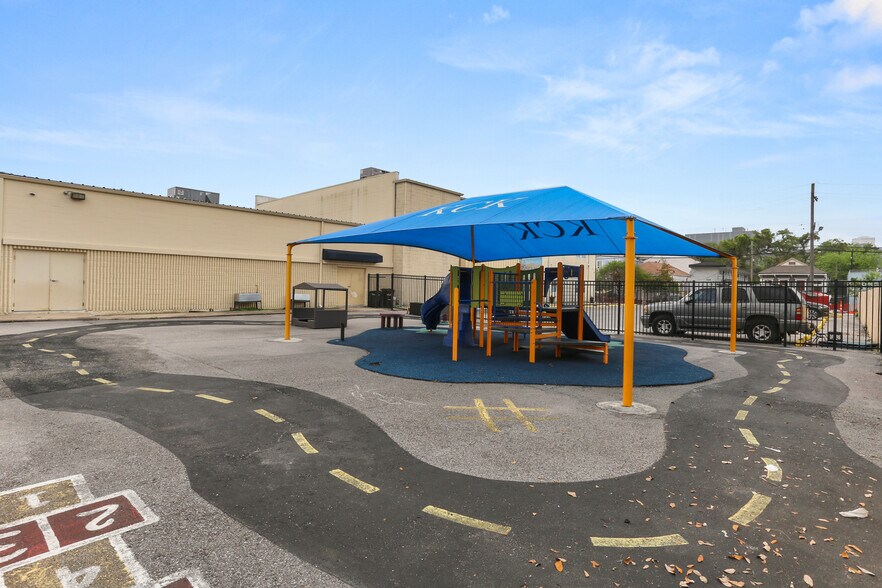 More Photos Of 321 S Dorgenois St, New Orleans Schools For Sale