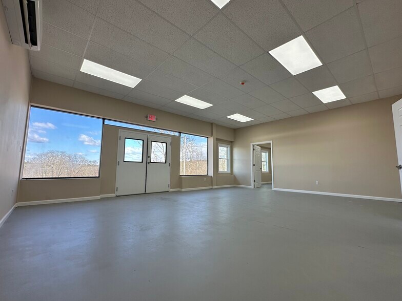 More Photos Of 226 Norwich Rd, Plainfield Industrial For Sale