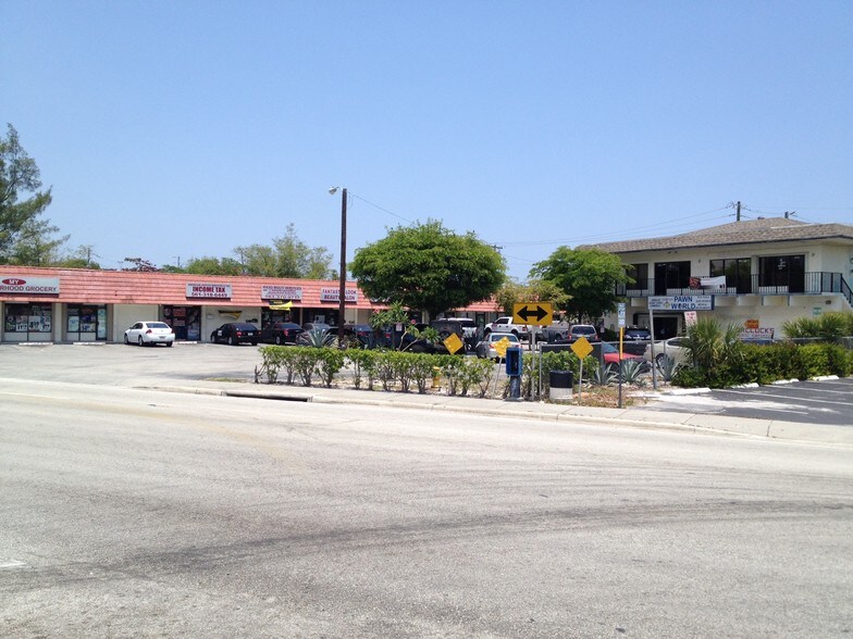 More Photos Of 1602-1610 S Dixie Hwy, Lake Worth Unknown For Lease