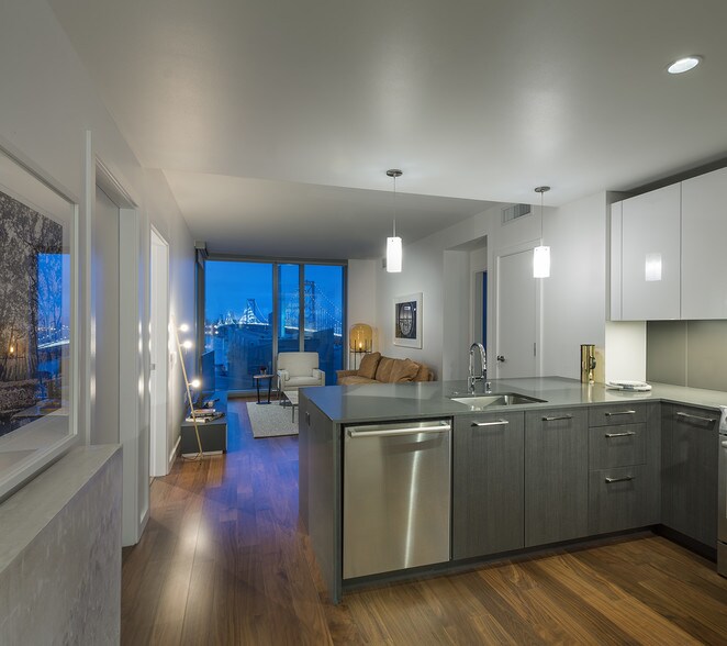 More Photos Of 399 Fremont St, San Francisco Apartments For Lease