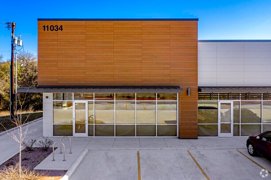 More Photos Of 11034 Military Dr W, San Antonio Storefront Retail Office For Lease