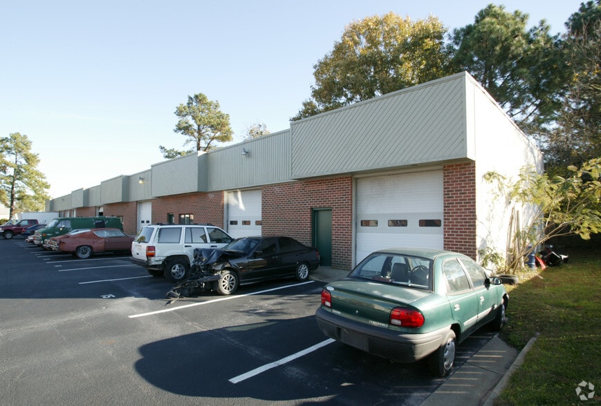 More Photos Of 1444 Southern Blvd, Virginia Beach Flex For Lease