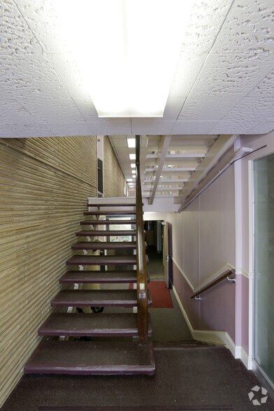 More Photos Of 3553-3559 W Peterson Ave, Chicago Office For Sale